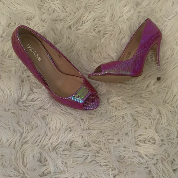 SHOES - Picture 2 of 2